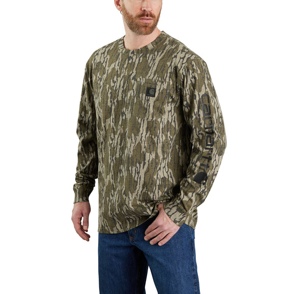 Carhartt Loose Fit Heavyweight Long-Sleeve Pocket Camo Logo Graphic T-Shirt in Mossy Oak Bottomland Camo